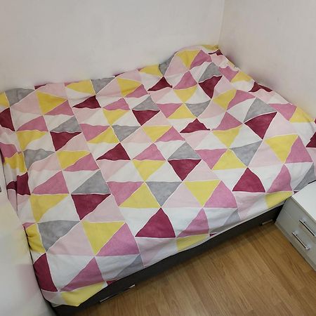Stan Na Dan Prnjavor, Gajba U Centru Διαμέρισμα Εξωτερικό φωτογραφία